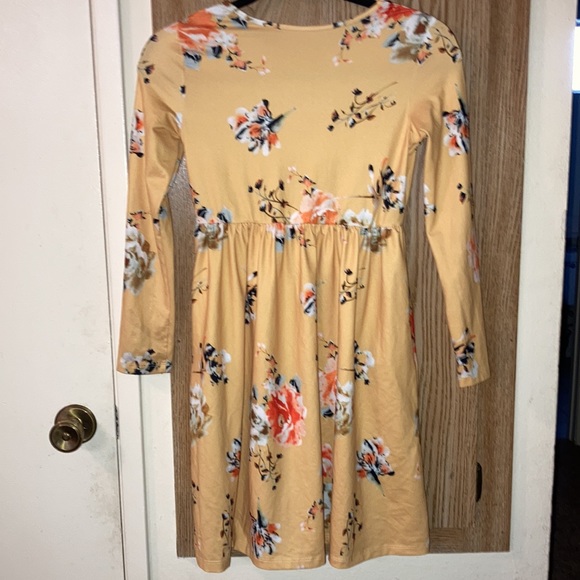 Floral mustard Spring dress 👗 with hidden pockets - Picture 2 of 8